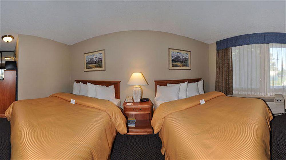 Days Inn By Wyndham Stockton Dış mekan fotoğraf