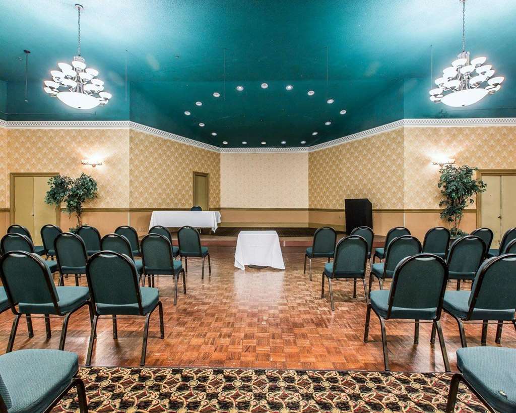 Days Inn By Wyndham Stockton Dış mekan fotoğraf